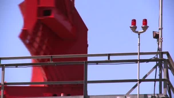 Torre de radar aeropuerto — Vídeo de stock