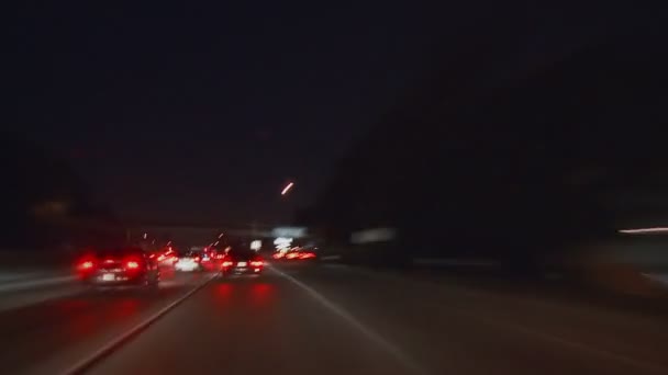 Rijden in de straten en snelwegen in Los Angeles — Stockvideo