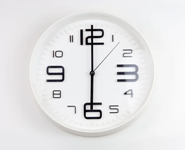 Reloj de las 6 en punto sobre fondo blanco —  Fotos de Stock