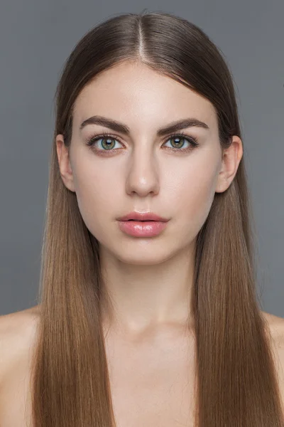 Young girl  posing — Stock Photo, Image