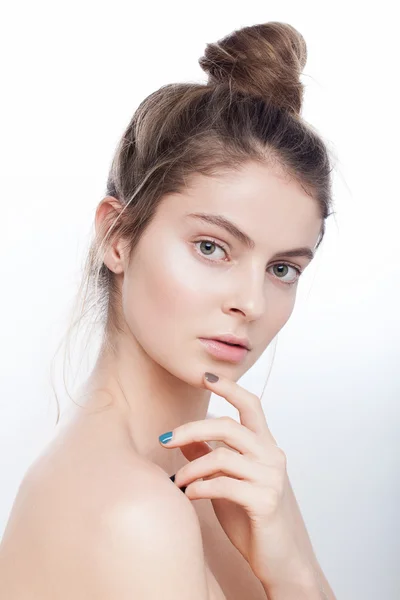 Young girl posing in the studio — Stock Photo, Image