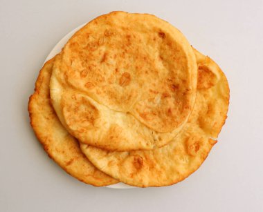 Geleneksel Türk ekmeği, pipet, pide, pide