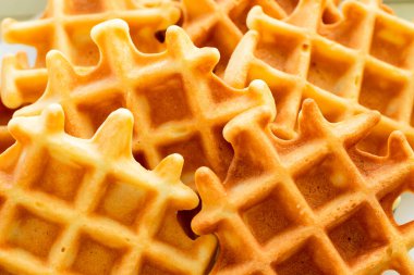 Viyana waffleları mutfak arka planının yanından yakın çekim görüntüsü