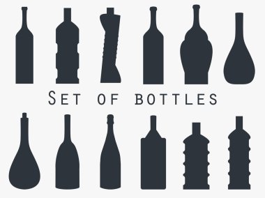 Bir şişe su. Farklı şekillerde şişe seti. Vektör çizimi.