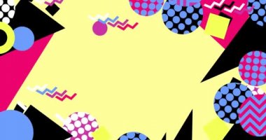 Memphis geometrik şekilleri uçar ve döner. 80 'lerin tarzında geometrik desenlerin hareketinin animasyonu. Yatay bileşim, 4k video kalitesi