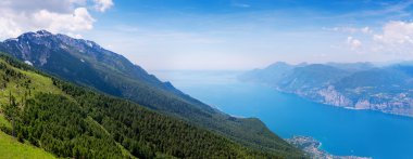 Göl Ga üzerinden görünüm BKİ, İtalyan Alpleri