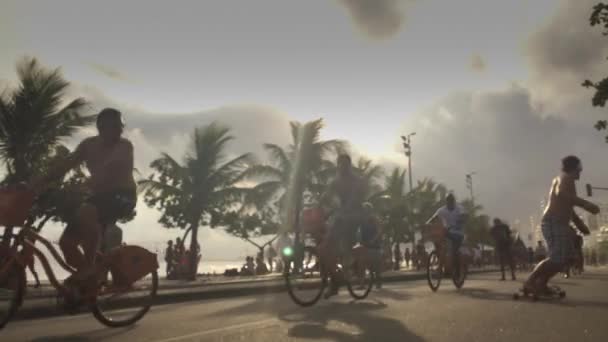 Carioca brasiliani Attività ricreative Spiaggia di Ipanema — Video Stock