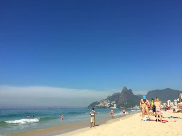 Času zanikla pláži Copacabana Rio de Janeiro Brazílie — Stock video