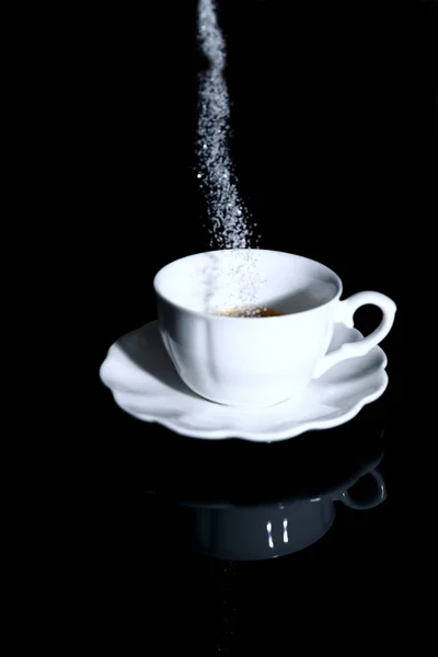 Zucker Eine Tasse Kaffee Gegossen — Stockfoto