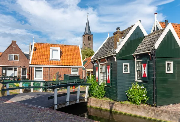Kanal Köprü Volendam Kilisesi Kuzey Hollanda Hollanda Eski Bir Balıkçı — Stok fotoğraf