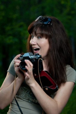 doğa kamera ile kız