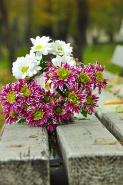 bankta yalan krizantem buket