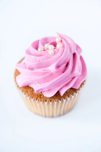 Cupcakes (magdalenas) con crema rosa — Foto de Stock