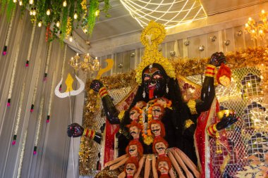 Hindu tanrıçası Kali kil heykeli