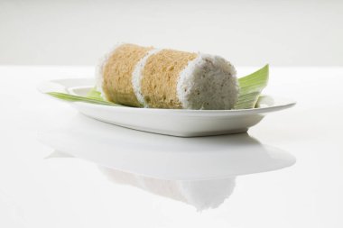 Kerala kahvaltısı, buğday lapası, buğday unuyla yapılan Güney Hindistan 'ın ana kahvaltı malzemesidir..