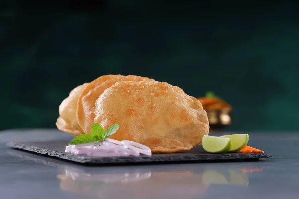 Ndian Frukost Poori Med Kikärta Chana Masala Curry Välsmakande Indiska — Stockfoto