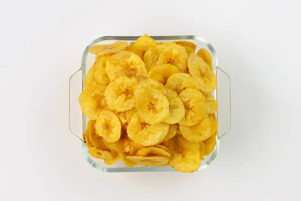 Sušené Banánové Lupínky Nebo Banánové Vafle Krásně Uspořádané Skleněné Misce — Stock fotografie