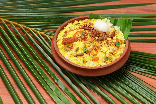 Frango Dum Biryani Picles Limão Raita Como Prato Lateral Chá — Fotografia de Stock