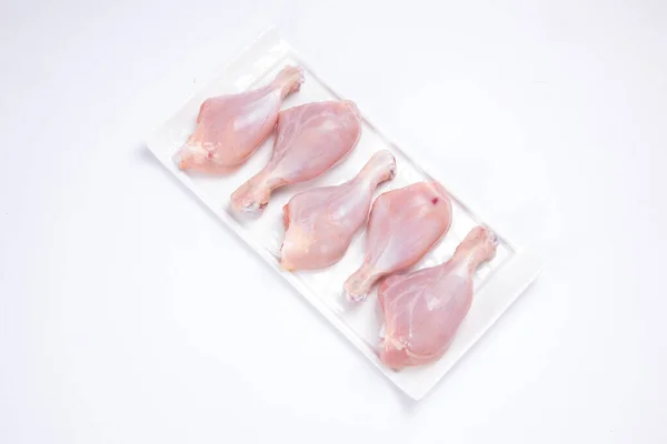 Bâtonnets Tambour Poulet Crus Disposés Sur Des Articles Table Blancs — Photo