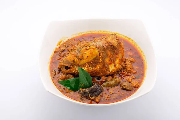 Fischkopf Curry Rohu Fischkopf Curry Südindischen Stil Einer Weißen Keramikschüssel — Stockfoto