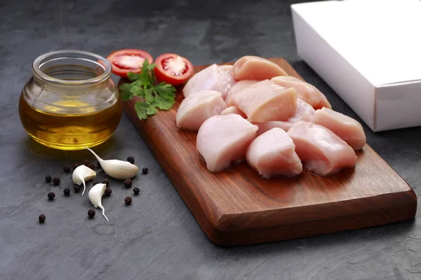 Raw Chicken Tender Fry Cut Skin Arranged Wooden Board Garnished — Stock Photo, Image