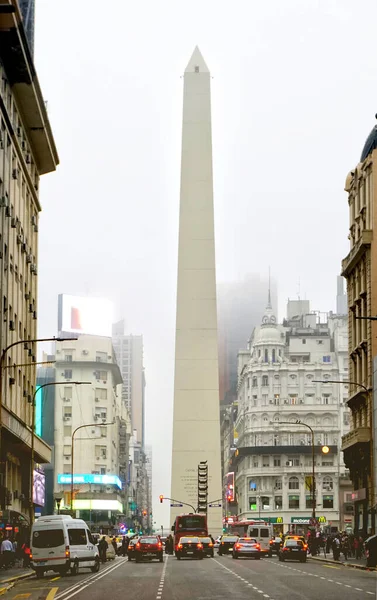 Der Obelisk Von Buenos Aires Einem Nebligen Morgen — Stockfoto