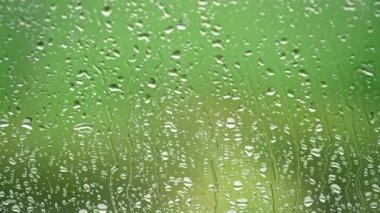 Cam yüzey yağmur suyu