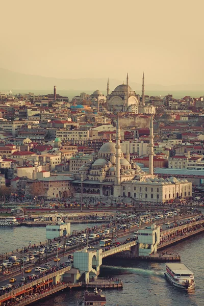 Şehir Istanbul'shakiradovileİL