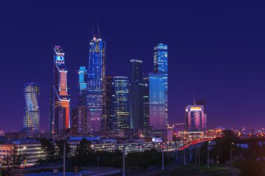 Moskova şehir gece tarafından