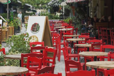 masa ve sandalye boş Café