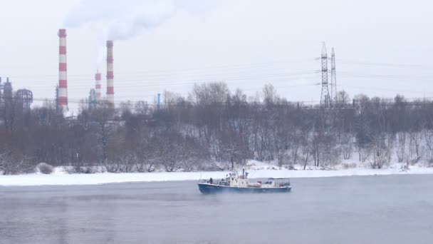 Industrial boat in the winter, sailing in the fog — Stock Video