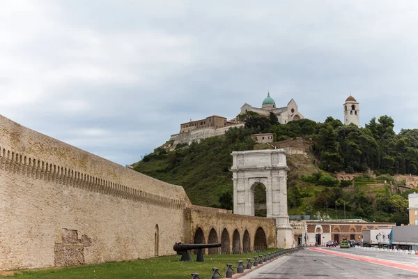 Łuk Trajana, Ancona, Włochy Zdjęcia Stockowe bez tantiem