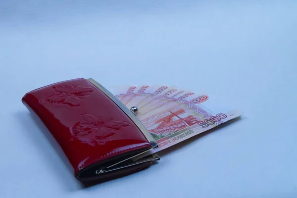 Money Fanned Out Red Lacquered Wallet — Stock Photo, Image