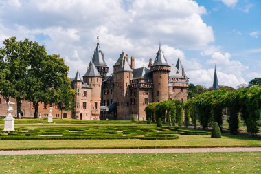 Haarzuilens 'teki De Haar kalesi, Hollanda Utrecht yakınlarında.