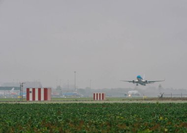 Schiphol havaalanında KLM uçağı
