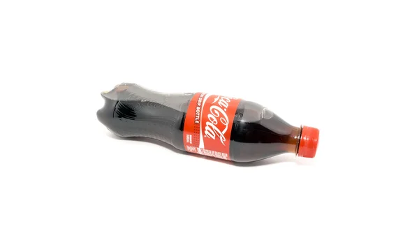 BEBIDAS DE COCACOLA EN TIN — Foto de Stock