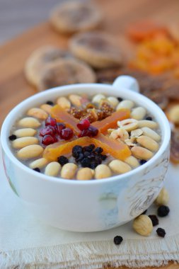 Aşure (Noah's Ark puding)