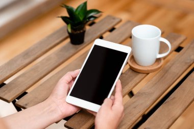 İnsanları Bir Araya Bağlamak, Ses Görüntü Çağrısı, İletişim Ekipmanı, Sorun Aygıtı, Modern Araç, Küresel Bağlantılar, Veri Süreci, Taşınabilir Donanım Akıllı Telefonu