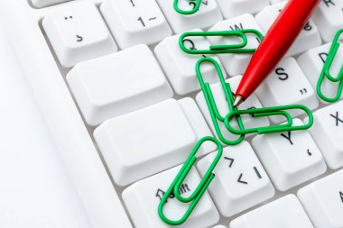 İnternet Tarayıcı Çevrimiçi Sörf, Kelime Yazma, Modern Yazma Aygıtı, Web İçeriği Oluşturma, Bilgisayarlı Çalışma Alanı Tasarımları, Elektronik Çalışma Koleksiyonları Klavyesi