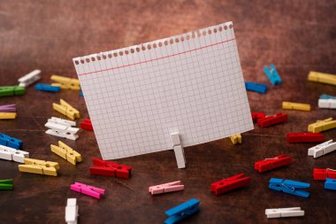 Yeni Parlak Fikirler Düşünmek, Yaratıcılık İlhamını Yenilemek, Yeni Fırsatlar, Çalışma Alanı Tasarımları, Çalışma Ortamı, Beyin Fırtınası Planları, Ofis Kalemi Koleksiyonları Kağıdı