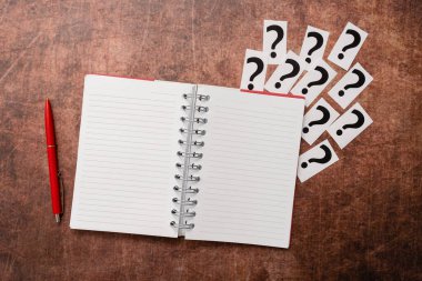 İlerleme Çözümleme Sorunları Çözme Yeni Tasarımlar Parlak Fikirler Gösterişli Görsel Yardım Düzeni İlgili Sorular Sorarak Parlak Düşünceler Yeni Tasarımlar Oluşturur