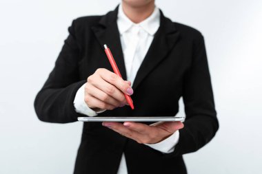 Yeni Teknoloji Fikirleri Taze Teknolojik Gelişmeler Sunar. İnsanları Bağlayan Elektronik Ürün Tanıtımı. Video Sesli Aramalar Küresel Bağlantılar