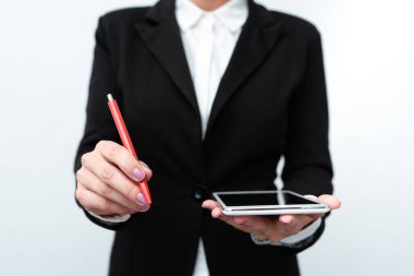 Yeni Teknoloji Fikirleri Taze Teknolojik Gelişmeler Sunar. İnsanları Bağlayan Elektronik Ürün Tanıtımı. Video Sesli Aramalar Küresel Bağlantılar