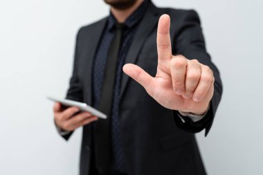 Yeni Teknoloji Fikirleri Sunumu: Elektronik Ürünleri Bağlayan Teknolojik Gelişmeleri Tartışma Klibi Ses Mesajları Küresel Bağlantıları Arıyor