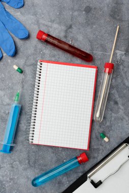 Reçeteli İlaç Laboratuvarı Analizi Virüsü Analiz Etme Önemli Notlar Alma Bilimsel Çalışmalar Tedavi Planları Tıbbi Malzemeler Ekipmanları