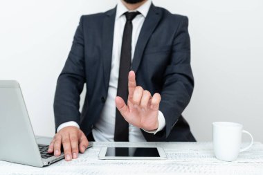 Uzaktan Ofis Çalışması Çevrimiçi Smartphone Voice Video Çağrı Önemli Fikirler İş Görüşmesi Fikirleri Küresel Bağlantı İletişimi Öğretim Verme Dersleri