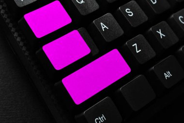 Karakter Arkaplan Hikayesi Yazılıyor, Yeni Sosyal Medya Hesabı Oluşturuluyor, Küresel Bağlantı, Sohbet Etkinlikleri, Yeni Öğrenme Şeyleri, İletişim Teknolojisi