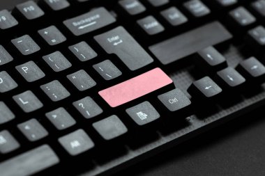 Soyut Daktilo Ders Planları, Şarkı Sözleri Yeniden Yazma, Küresel Sohbet Sistemi, İnternet Bağlantı Yapısı, Web Sitesi İşlem Süreci, Programlama Teknikleri