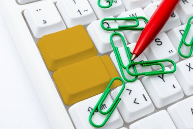 Yeni Daktilo Oyunu Konsepti Oluşturuluyor, Soyut Yazım Sorunu Çözümleri, İnternet Sohbet Etkinlikleri, İnsanları Küresel Bağlamak, Bilgisayar Bilgisi Öğrenmek