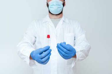 Doktor Test Sonuçlarını Açıklıyor, Hemşire Örnek Toplama Testi, Tedavi Etkisini Tartışma, Ders Verme, Bilimsel Sorunları Analiz Etme